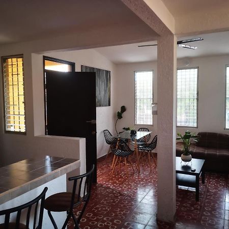 Departamento En El Centro De Канкун Екстериор снимка